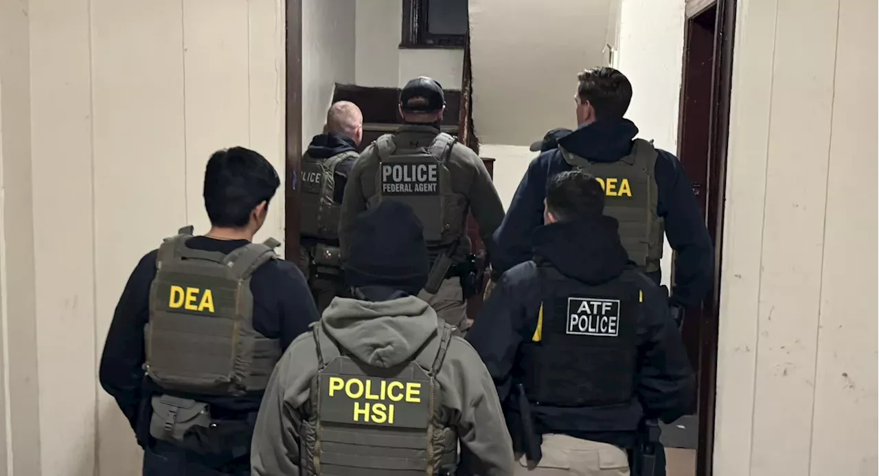 Homeland Security Sec. Noem joins feds in NYC on early morning immigration raids