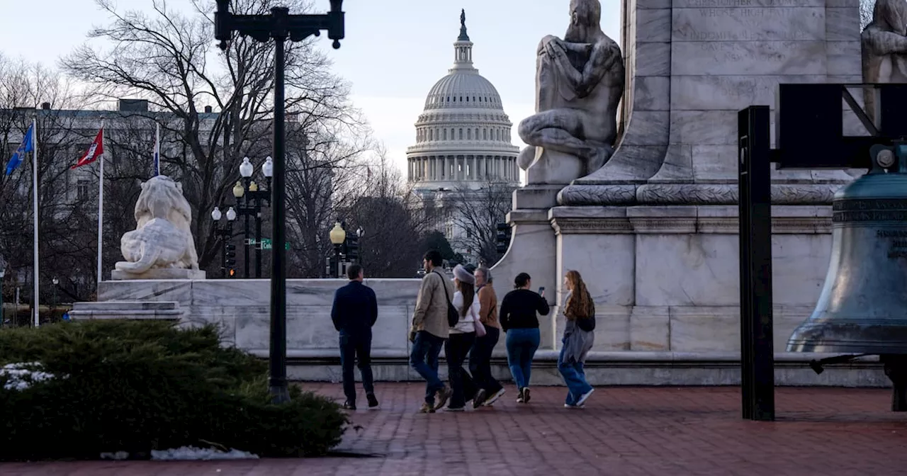 Man Arrested Near US Capitol with Molotov Cocktails and Folding Knife, Allegedly Targeting Politicians