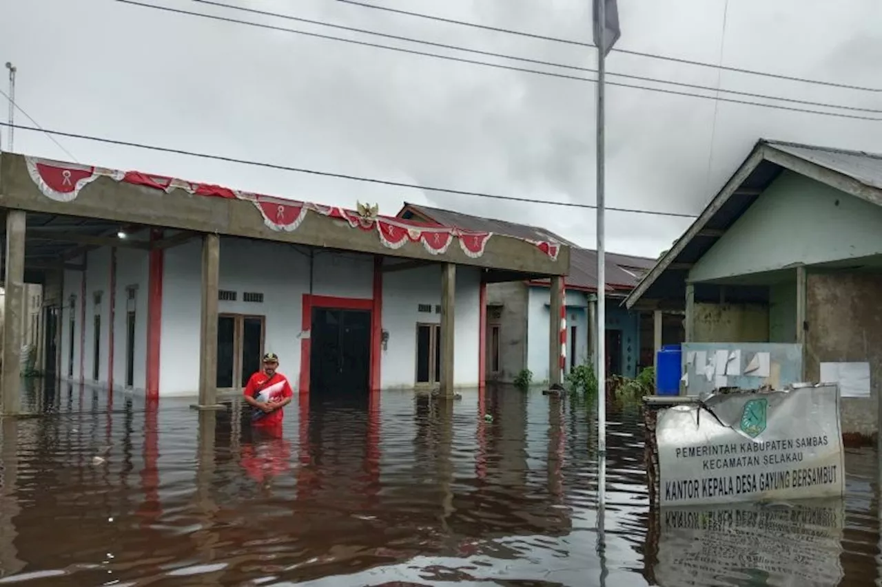 Banjir Menderit Sembilan Kecamatan di Sambas, Kalimantan Barat