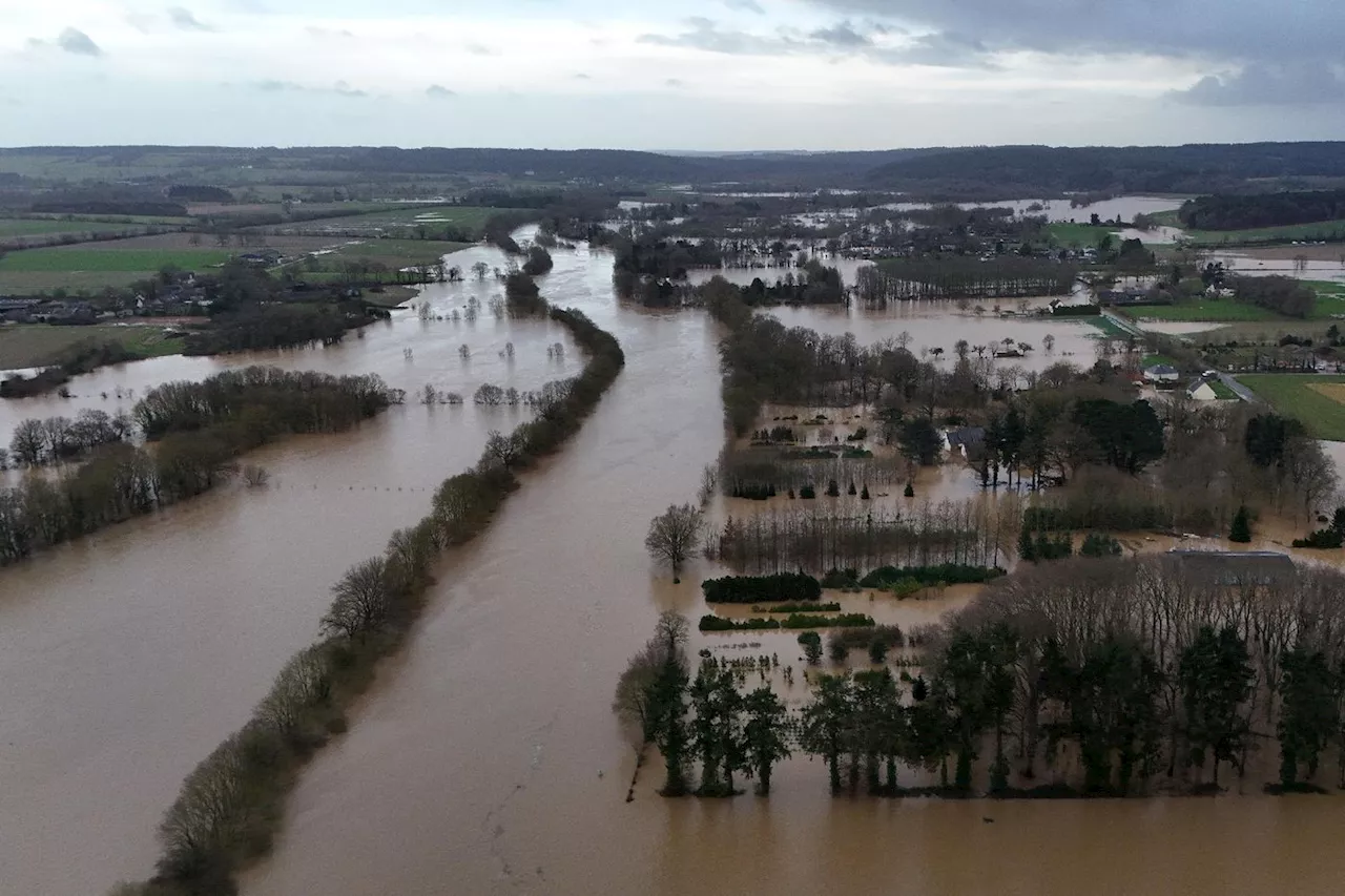 Crues: la vigilance rouge de mise jusqu'à mercredi pour l'Ille-et-Vilaine, le Morbihan et la Loire-Atlantique