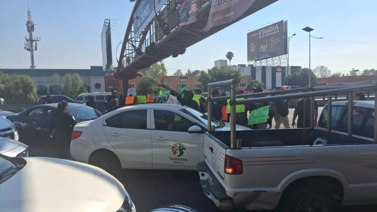 Bloqueo en Periférico: Caos por segundo día consecutivo, ¿qué está pasando?