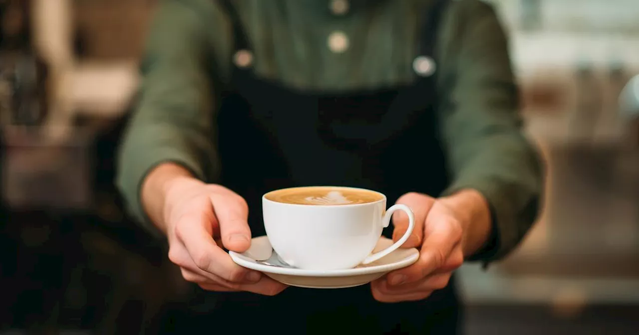 «Un petit café ?»: ce petit tic de langage qu’on fait tous