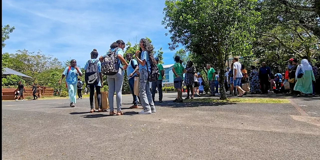 Un an après, la « tenue unique » fait l’unanimité à l’école