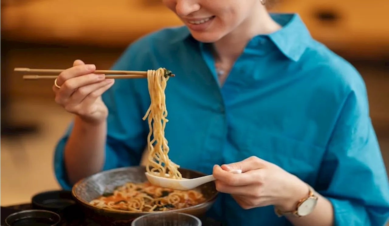 Resep Mie Panjang Umur: Sajian Simbol Harapan dan Doa