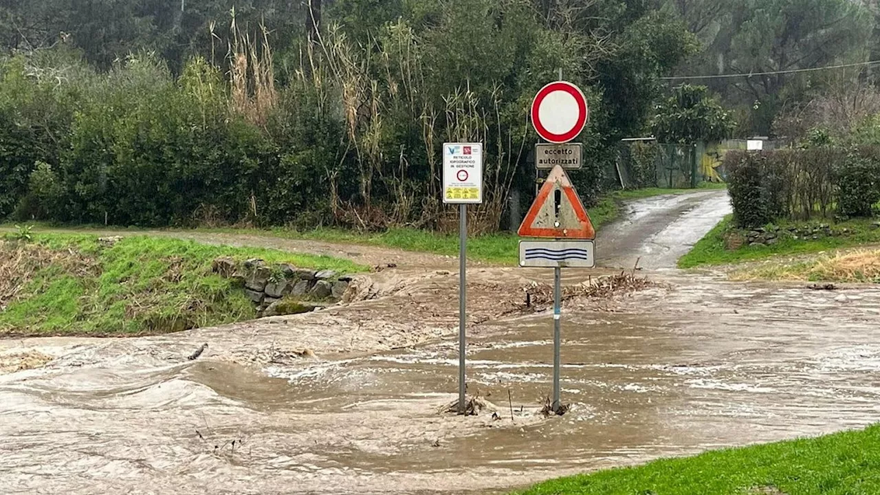 Maltempo, piogge e allagamenti a Chiavari e a Firenze