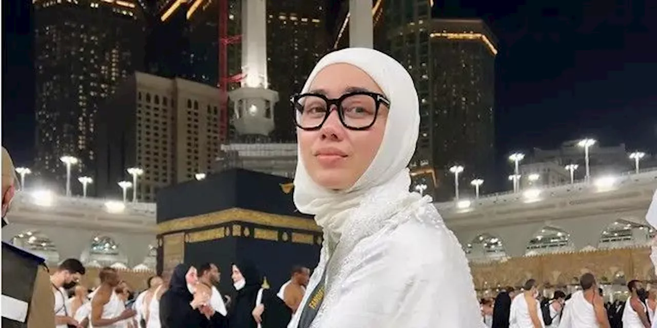 Potret Cantik Pedangdut Selfi Nafilah Mantan Istri Iwa K yang Kini Mantap Berhijab, Beberkan Perjalanan Hijrah yang Tak Mudah