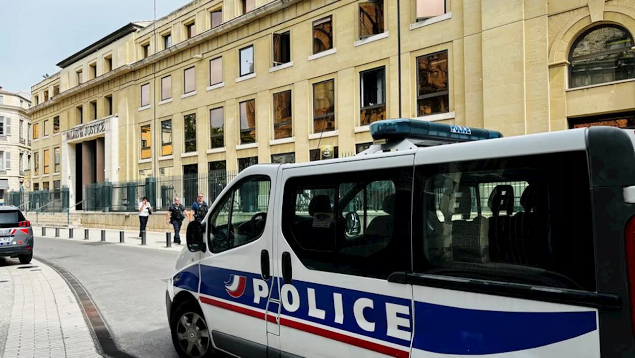 Tir à l'encontre d'un commerce à Nîmes