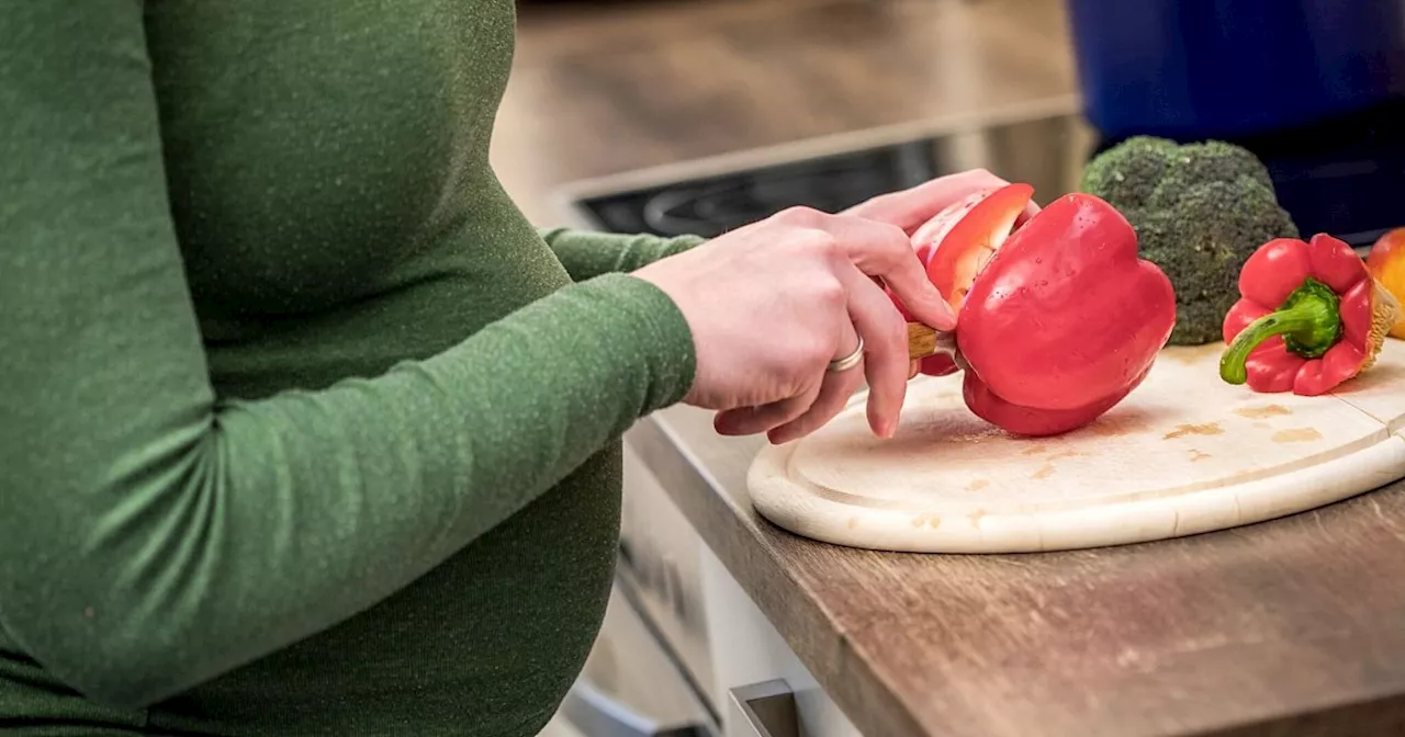 Ernährung in der Schwangerschaft: Vorsicht bei Rohmilch, Fisch und Fleisch