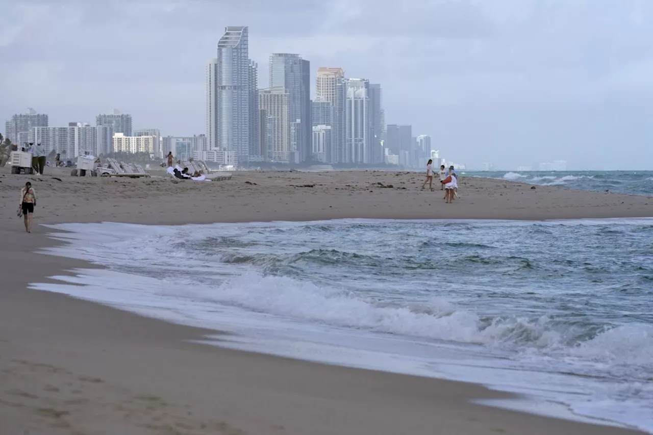 Canadian Snowbirds Flock Out of Florida as Loonie Plunges and Costs Soar