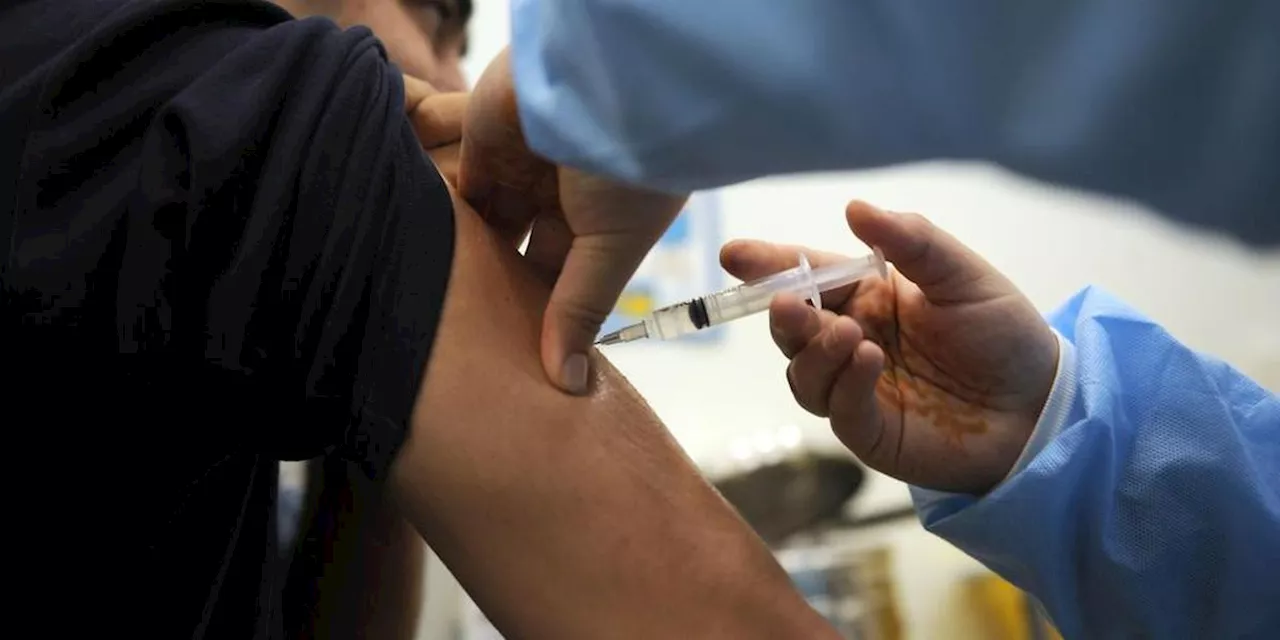 Grippe : peur, scepticisme, manque d’information... pourquoi les séniors ne se vaccinent pas davantage ?