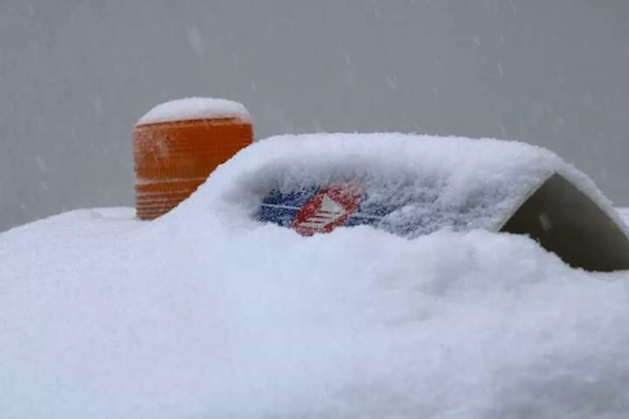 Canada Post Issues Red Alert, Recalls Delivery Staff in Thunder Bay Due to Heavy Snow