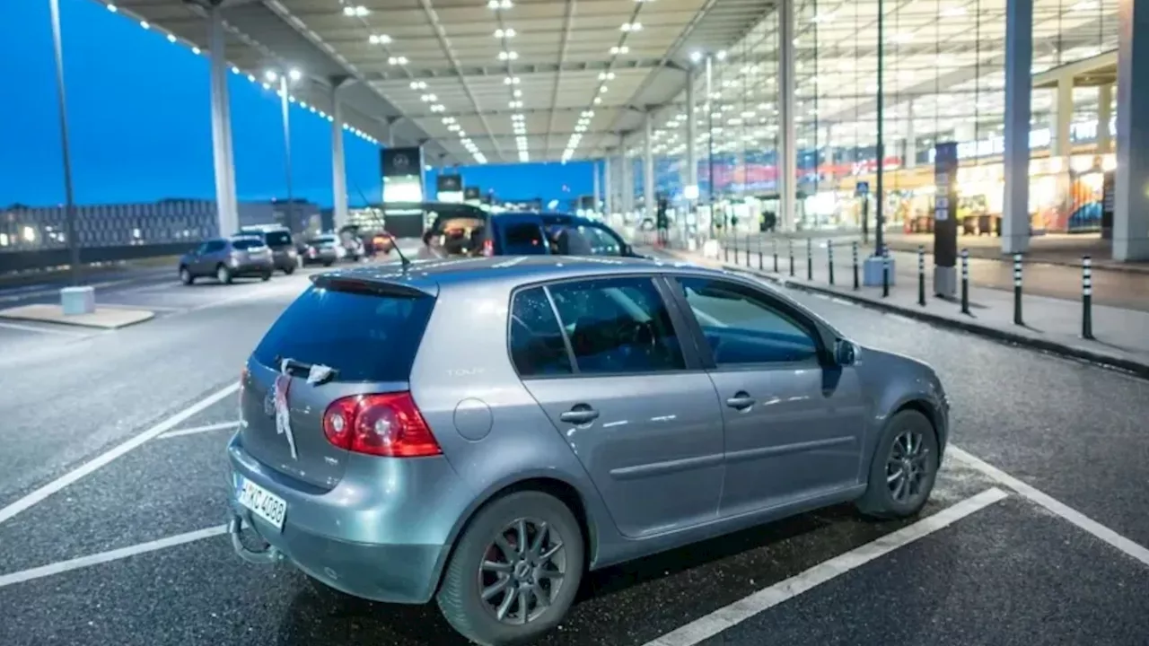 Abandoned Golf Car Racked Up Six-Figure Parking Fine at Airport