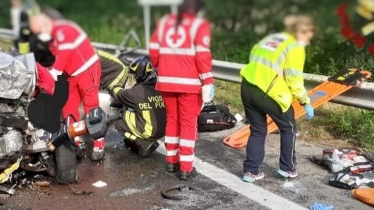 Tragico Incidente Stradale a Gela, Morta Bimba di Nove Anni