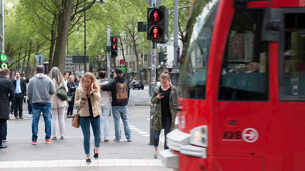 Köln: Fußgänger ignorieren besonders oft rote Ampeln