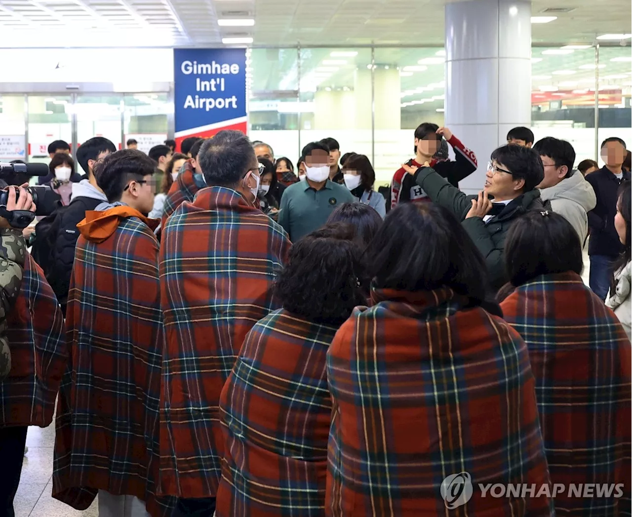 '이륙 지연으로 지상에서 불 나'…가슴 쓸어내린 승객들