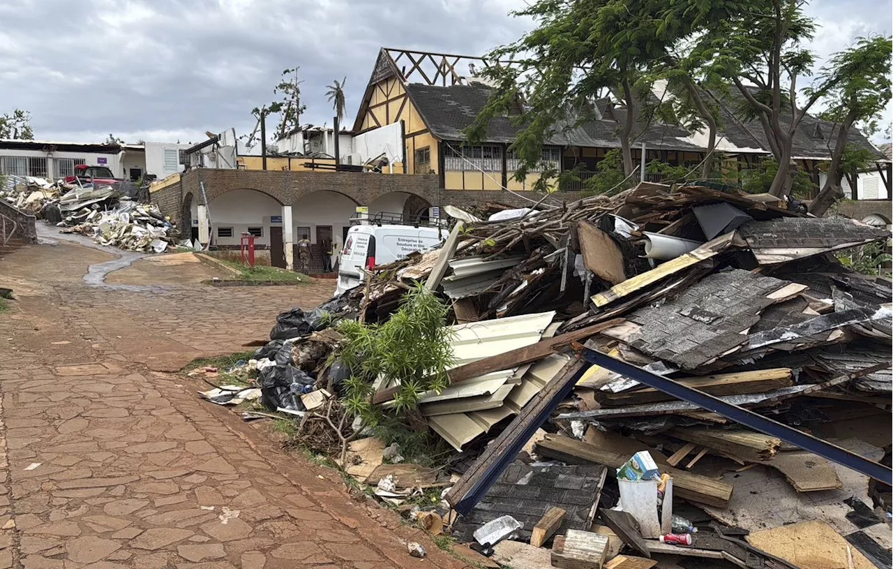 Mayotte: Trois incendies dévastateurs ravagent l'île après le cyclone Chido