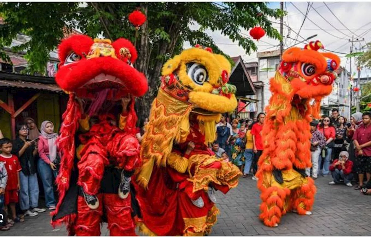 Hundreds of millions in Asia celebrate Year of the Snake