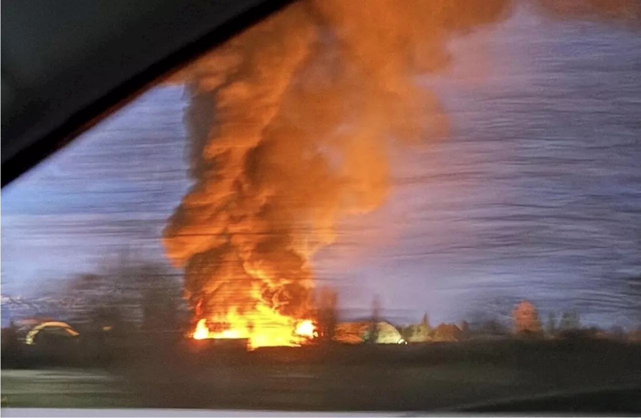 Violent incendie dans un centre de tri à proximité d'Elne et Saint-Cyprien