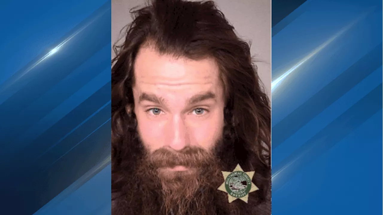 Seattle's #ManInTree calls 911 dispatch 42 times, threatens to shoot up Portland precinct