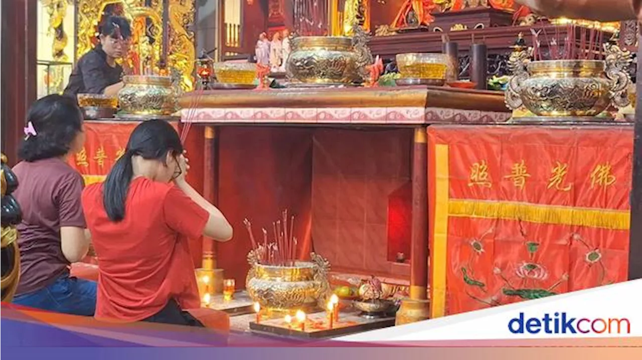 Perayaan Imlek 2576 Kongzili di Kelenteng Po Hwa Kong, Mataram