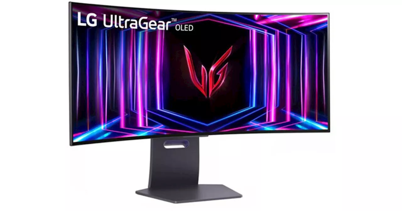 LG 34-inch UltraGear OLED Curved Gaming Monitor: $500 Discount Makes It A Steal