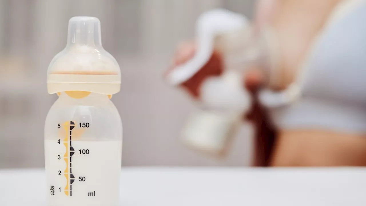 Tirer son lait après un orgasme : une astuce pour augmenter la lactation ?