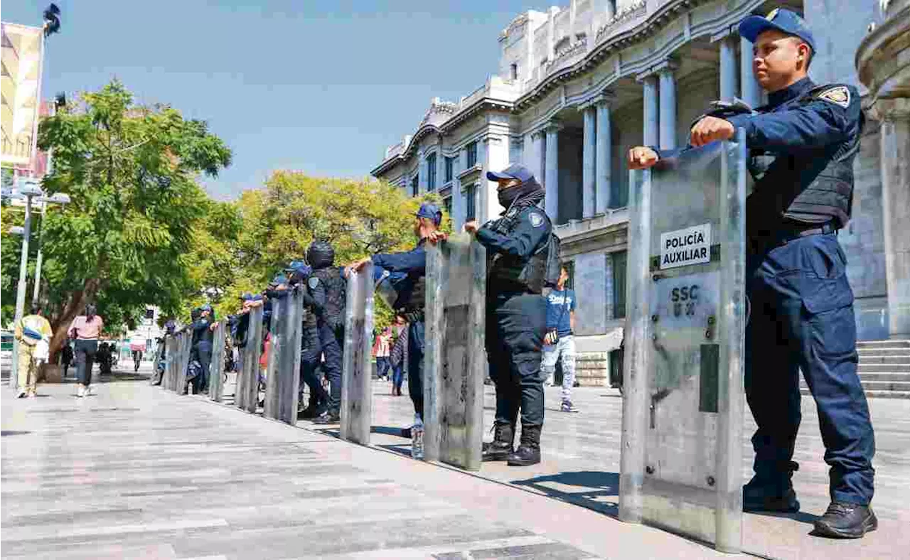 Permitirán regreso de hasta 90 ambulantes a la Alameda Central