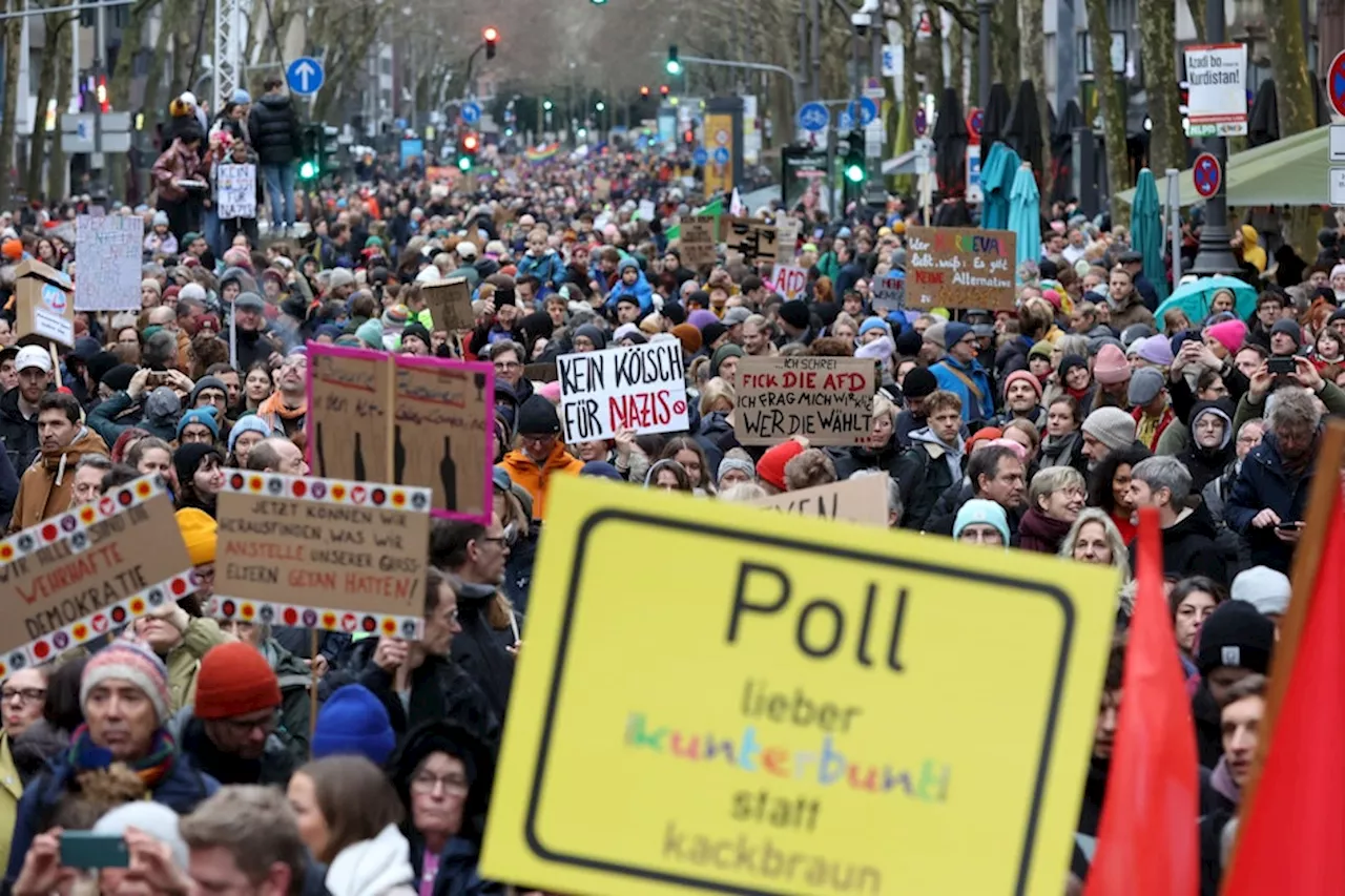 Mehr als 40.000 gegen Rechts in Köln