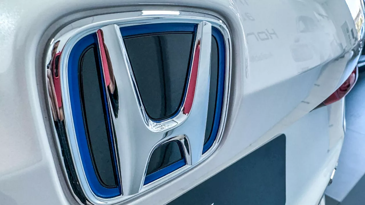 Honda Recalls Nearly 300,000 Vehicles Due to Software Error Risk