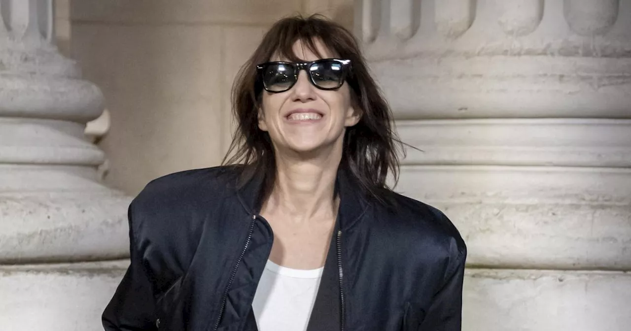 Saint Laurent Hiver 2025 : Costumes des années 60 et Charlotte Gainsbourg en smoking oversize