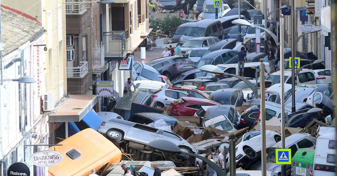 Valencia: Stadtrat shoppt während Fluthilfe-Sitzung online Wein