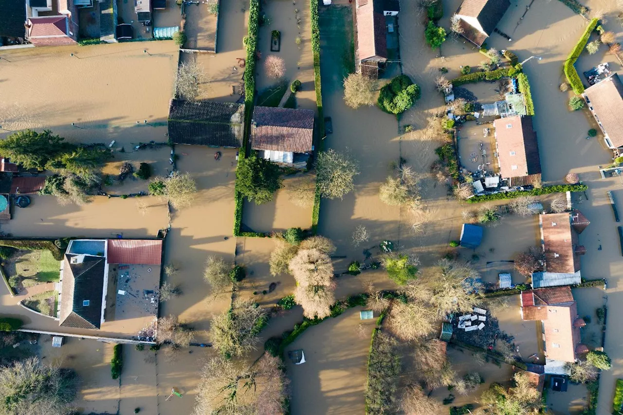 Assurances: un an après les inondations, la «double peine» de sinistrés du Pas-de-Calais