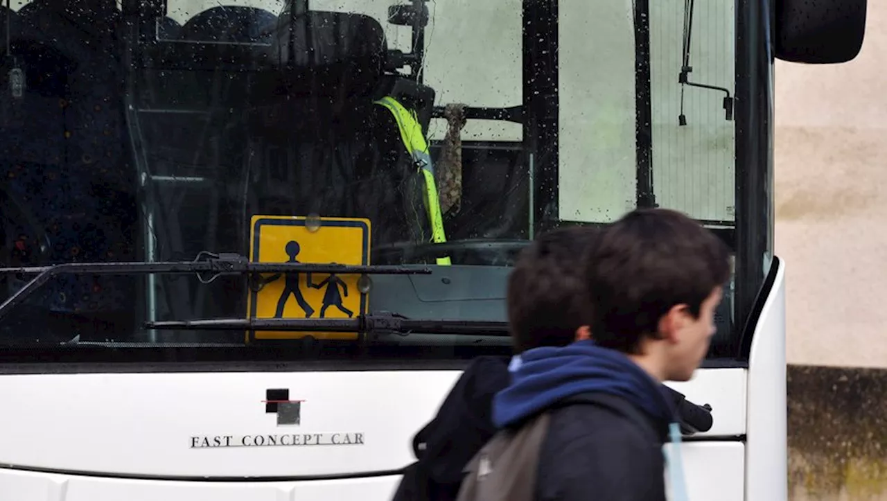 Sécurité des enfants d'abord : un chauffeur de car licencié pour avoir dérogé à son itinéraire