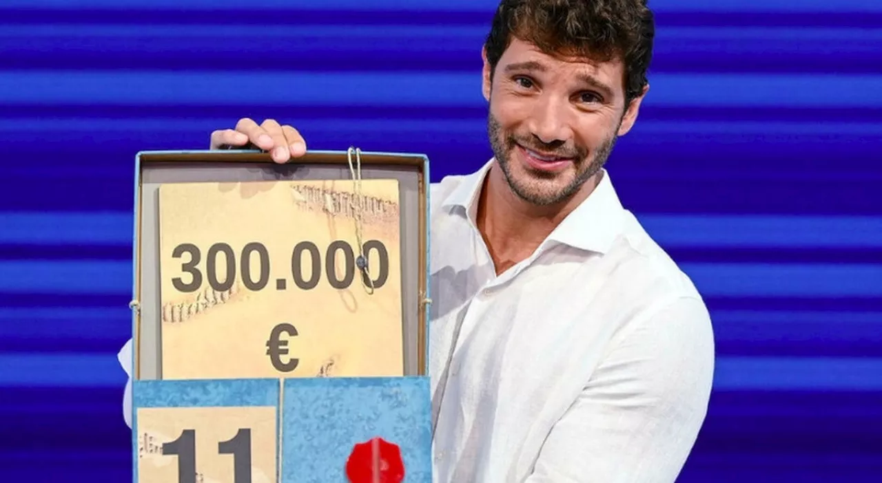 Stefano De Martino tra successo e antipatie sul set di Affari tuoi