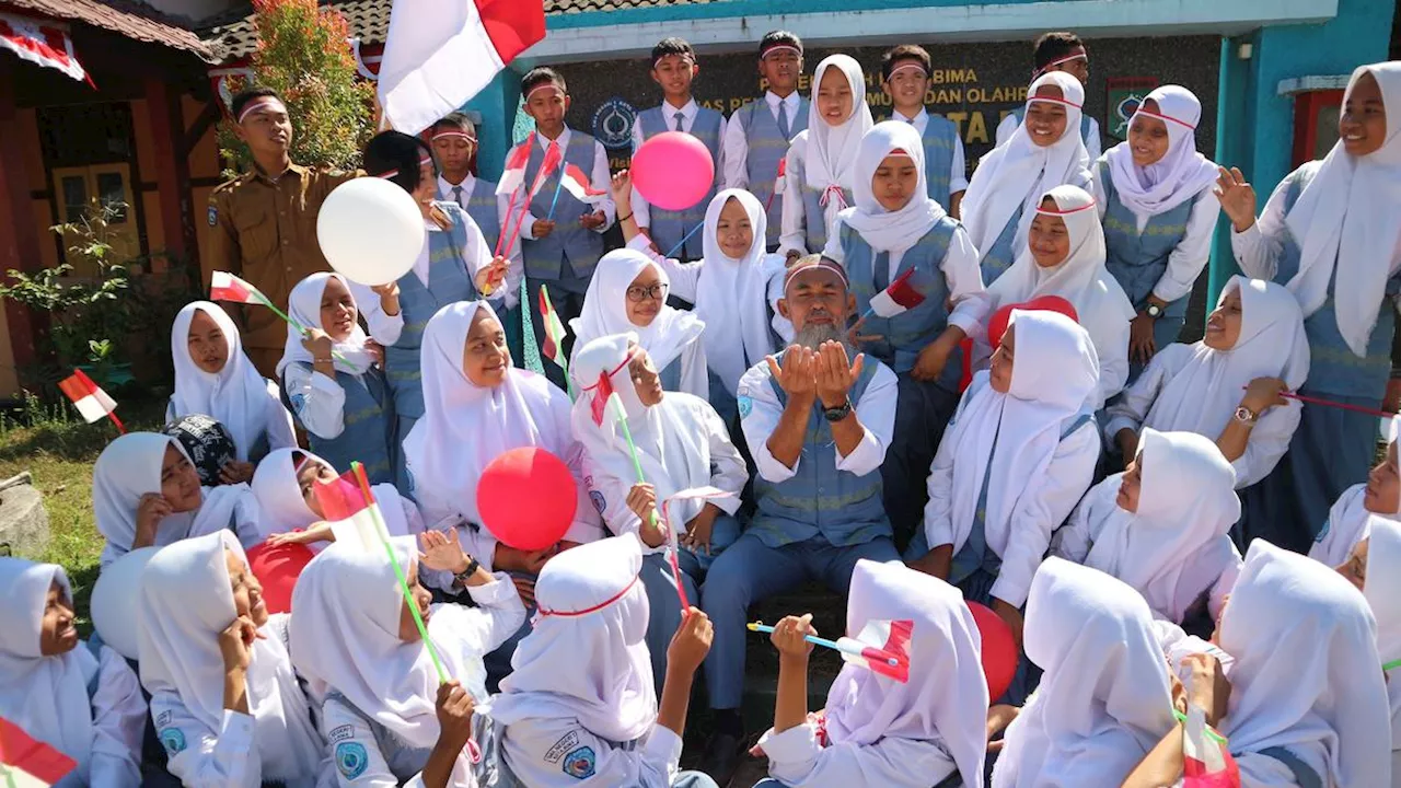 BCA Gelar Karya Sekolah Bakti dan Appreciation Day di Banyuwangi