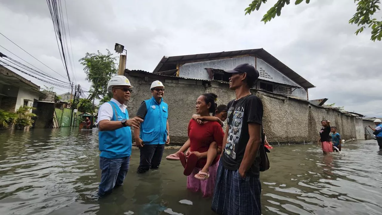 PLN Jakarta Kerja Keras Pulihkan Listrik 1.051 Pelanggan yang Terdampak Banjir