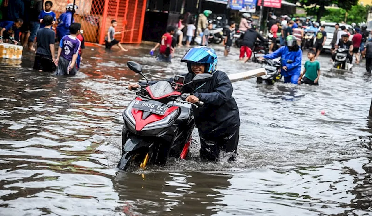 Banjir Jakarta Barat dan Kebakaran Glodok Plaza