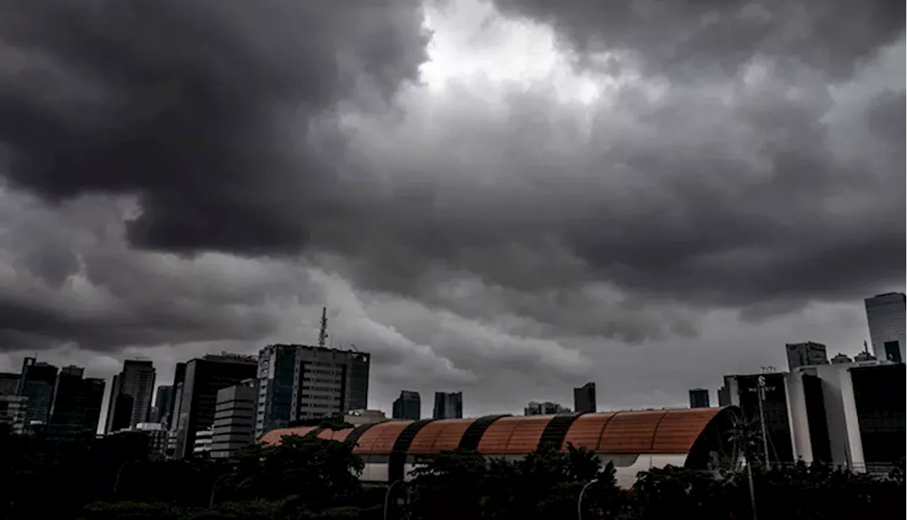 Cuaca Ekstrem, Jakarta Pertimbangkan Kembali Lakukan Modifikasi Cuaca