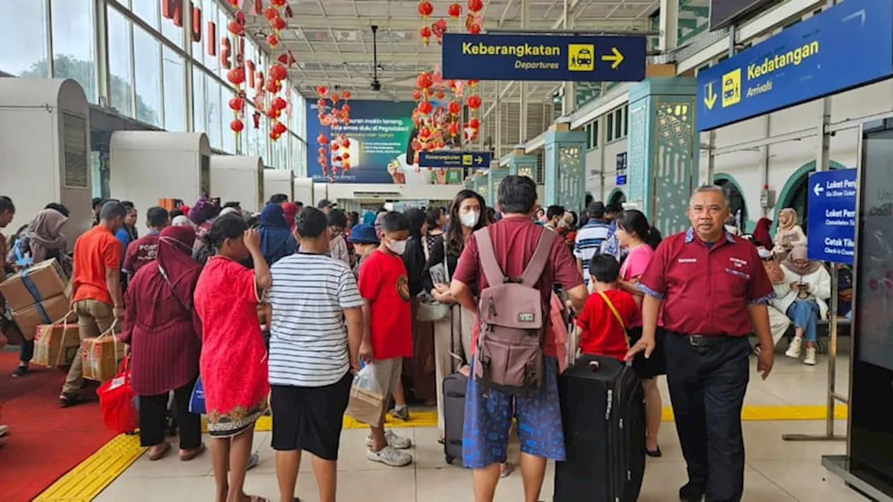 Puncak Arus Balik Libur Panjang, 37 Ribu Penumpang Jarak Jauh Tiba di Jakarta