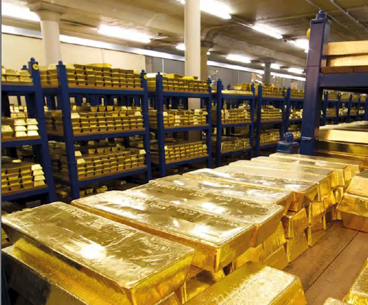 Gold Rush to US Fuels London Borrowing Crisis