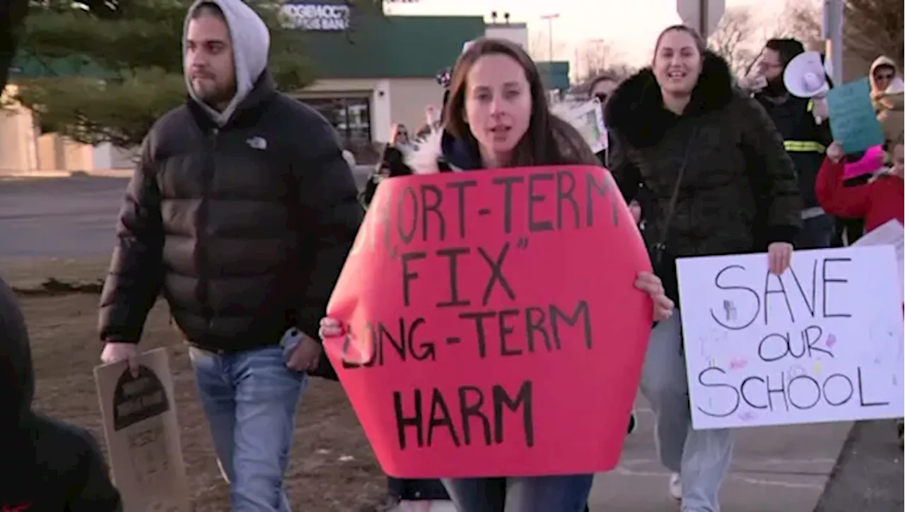 West Babylon Parents and Students Demand to Keep Forest Avenue Elementary Open