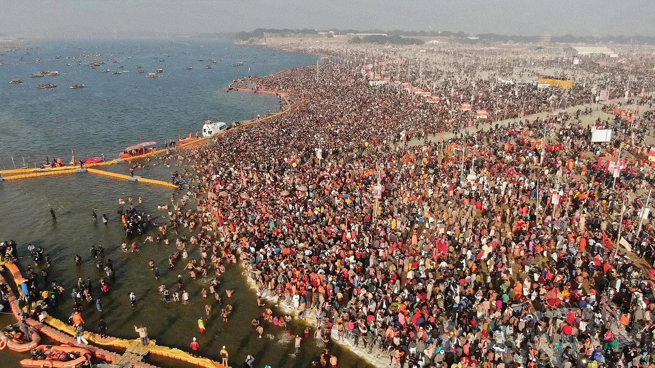 Maha Kumbh 2025: महाकुंभ में मची भगदड़ ने ताजा की पुरानी यादें, जानें संगम नगरी में कब-कब हुईं ऐसी घटनाएं