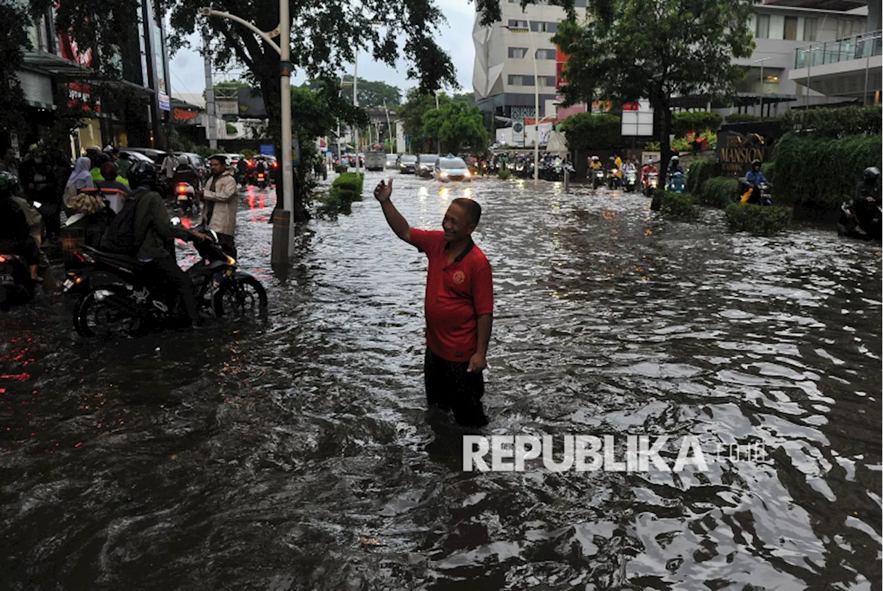 BPBD DKI Jakarta Ungkap Penyebab Banjir Jakarta Hari Ini