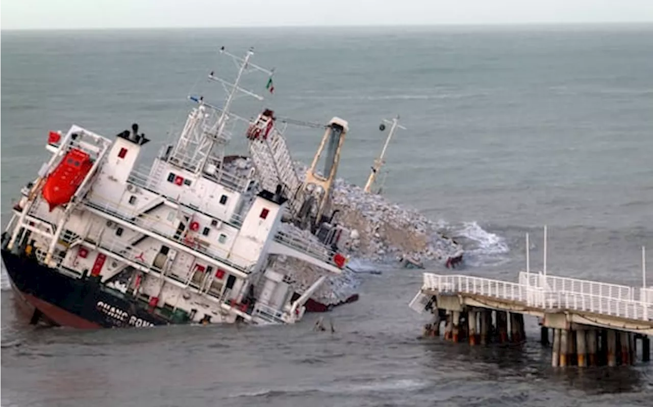 Nave Guang Rong Scontro con Pontile a Marina di Massa