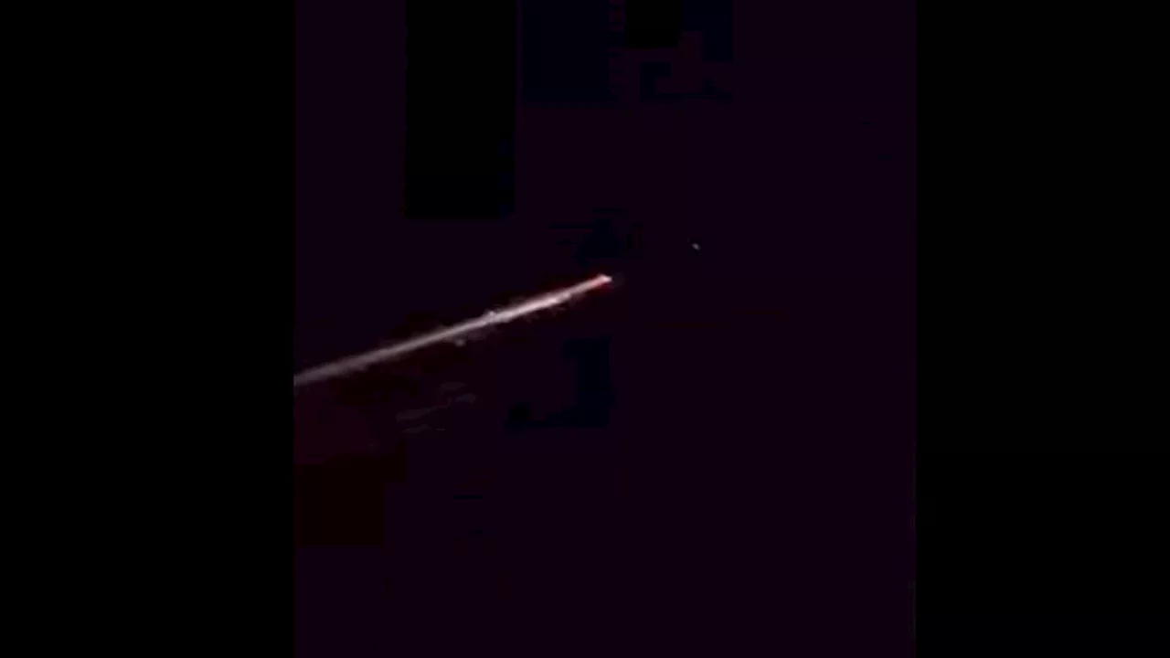 SpaceX Starlink satellite sparks brilliant fireball as it falls from space over US (videos)