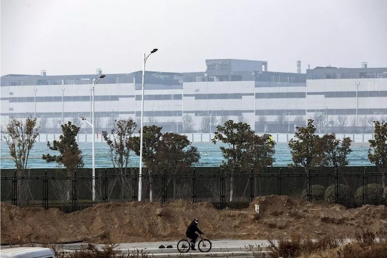 China's Export Controls Delay Foxconn's iPhone Production Expansion in India