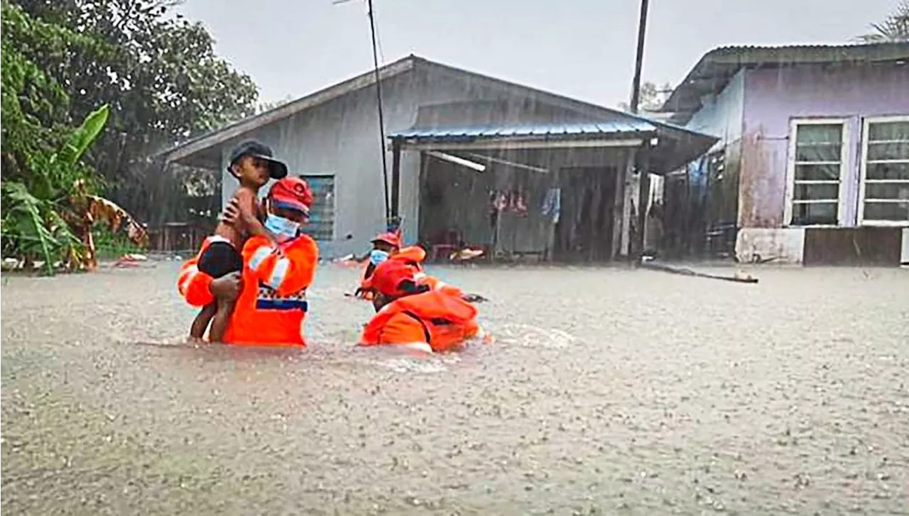 Floods Force Evacuations in Sarawak and Sabah