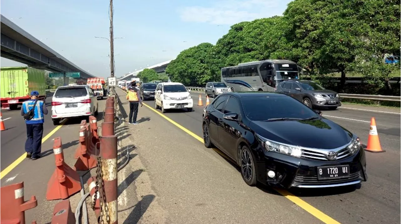 Arus Balik Liburan Padat, Contraflow Tol Jakarta-Cikampek Diberlakukan Hingga KM 47