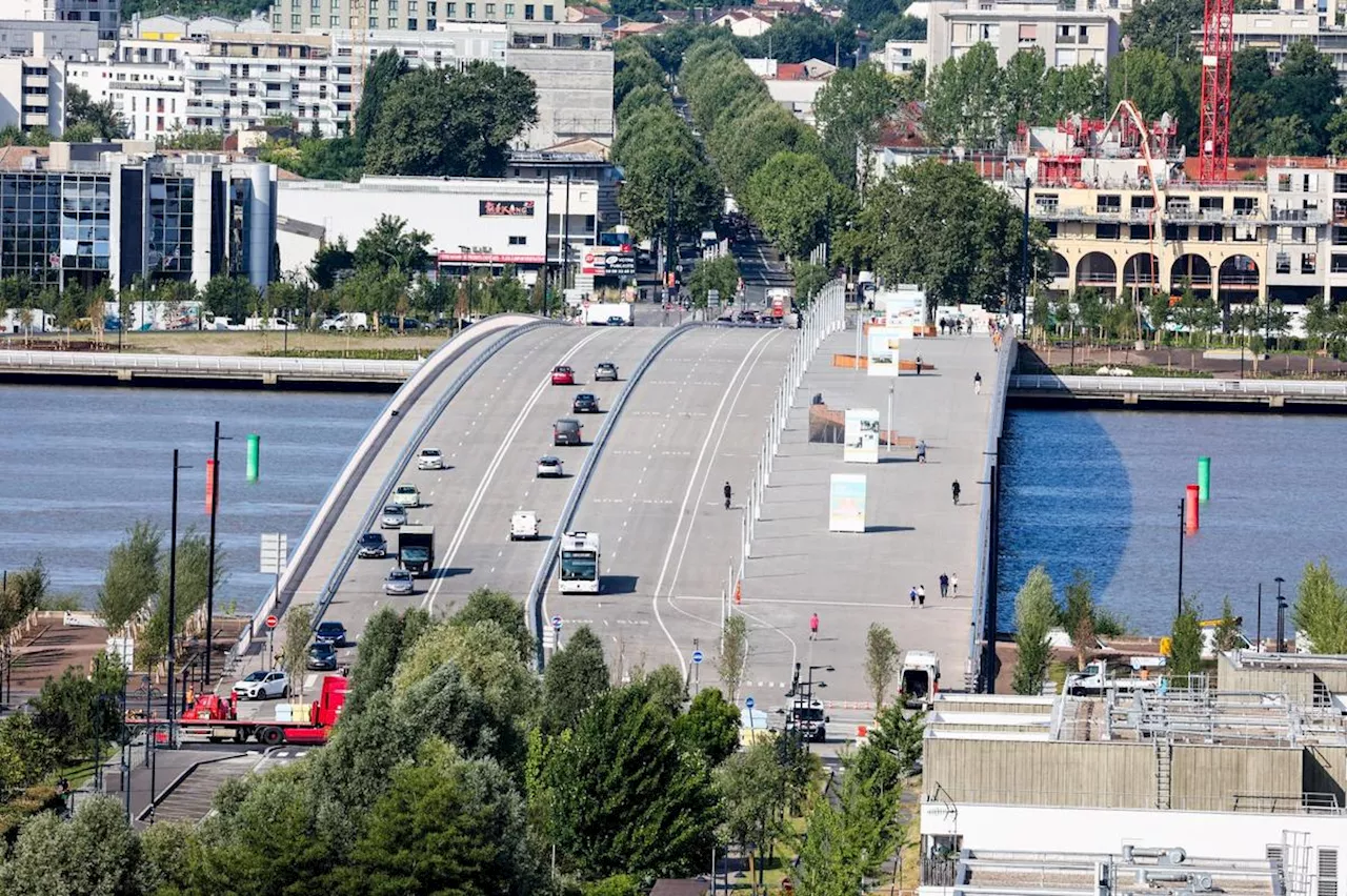 Plus de vélos, moins de voitures et des bouchons contenus : ce qui dit le « baromètre » des déplacements dans la métropole de Bordeaux