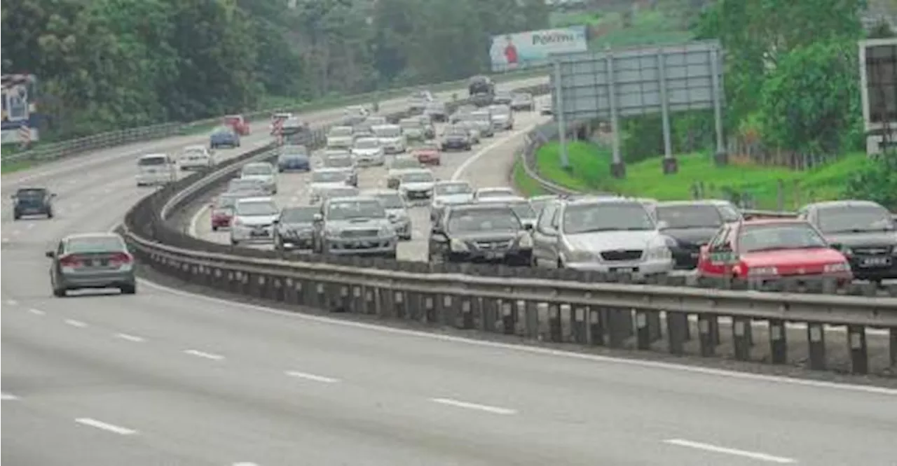 CNY: Smart Lanes Opened to Ease Traffic